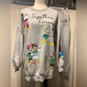 Disney Mickie & Friends Sweatpants 26 x 28 Oversized Pullover Sweatshirt Set